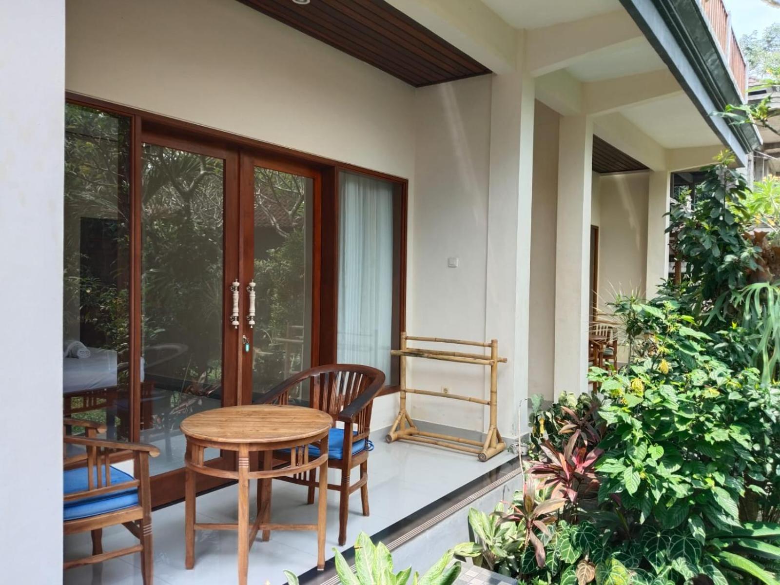 Bed & Breakfast Chandra House *